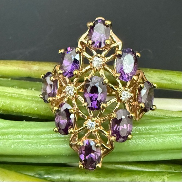 925 Gold Over Silver Purple Stone Amethyst Diamond-shaped Cocktail Ring Size 8 - Picture 1 of 12